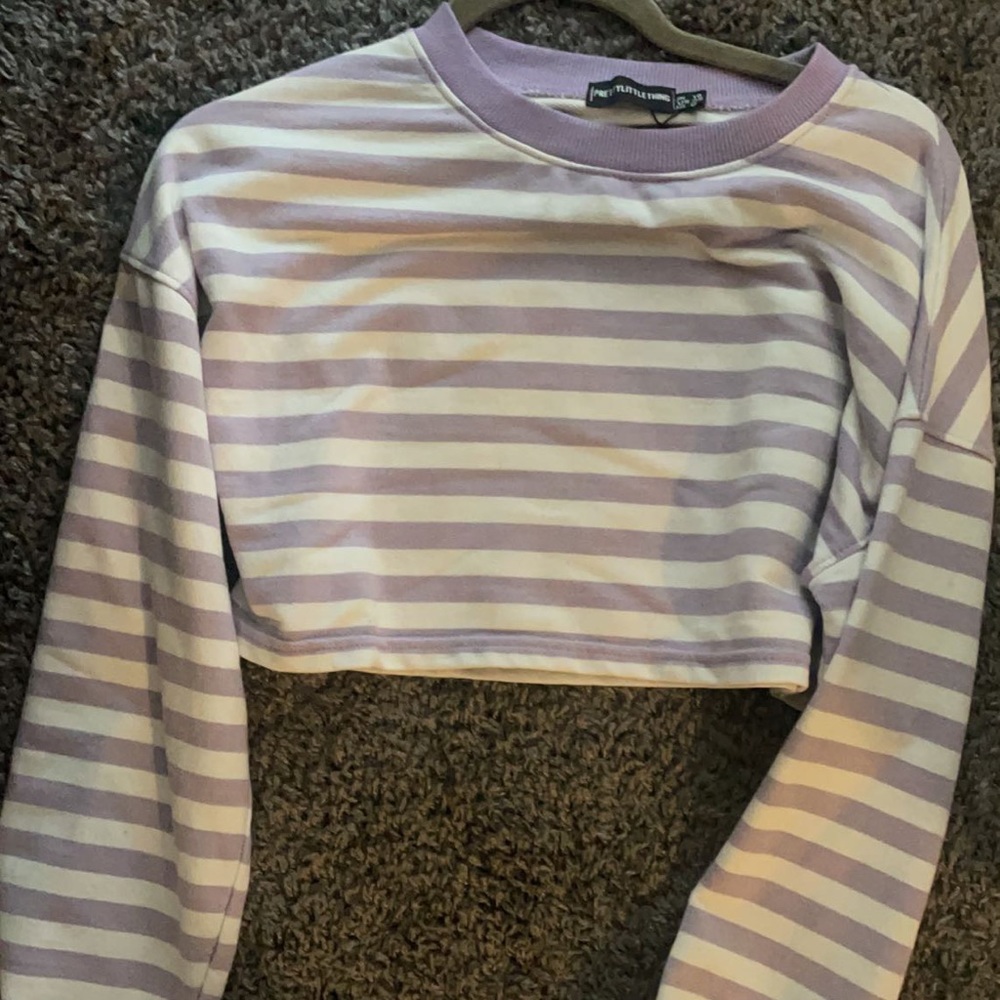 cropped sweatshirt
